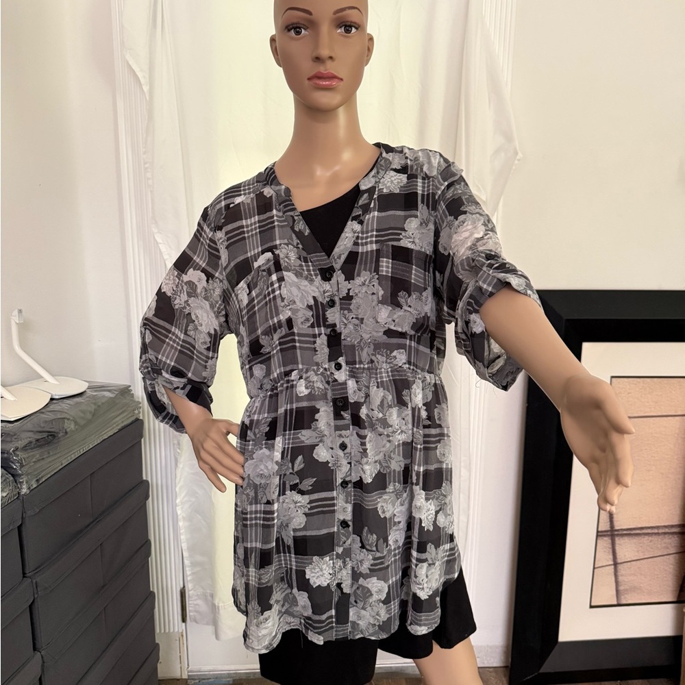Torrid Black and White Boxy Tunic with Mandarin Collar